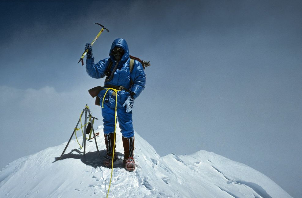 Reinhard Karl auf dem Gipfel des Mount Everest
 Foto: Reinhard Karl