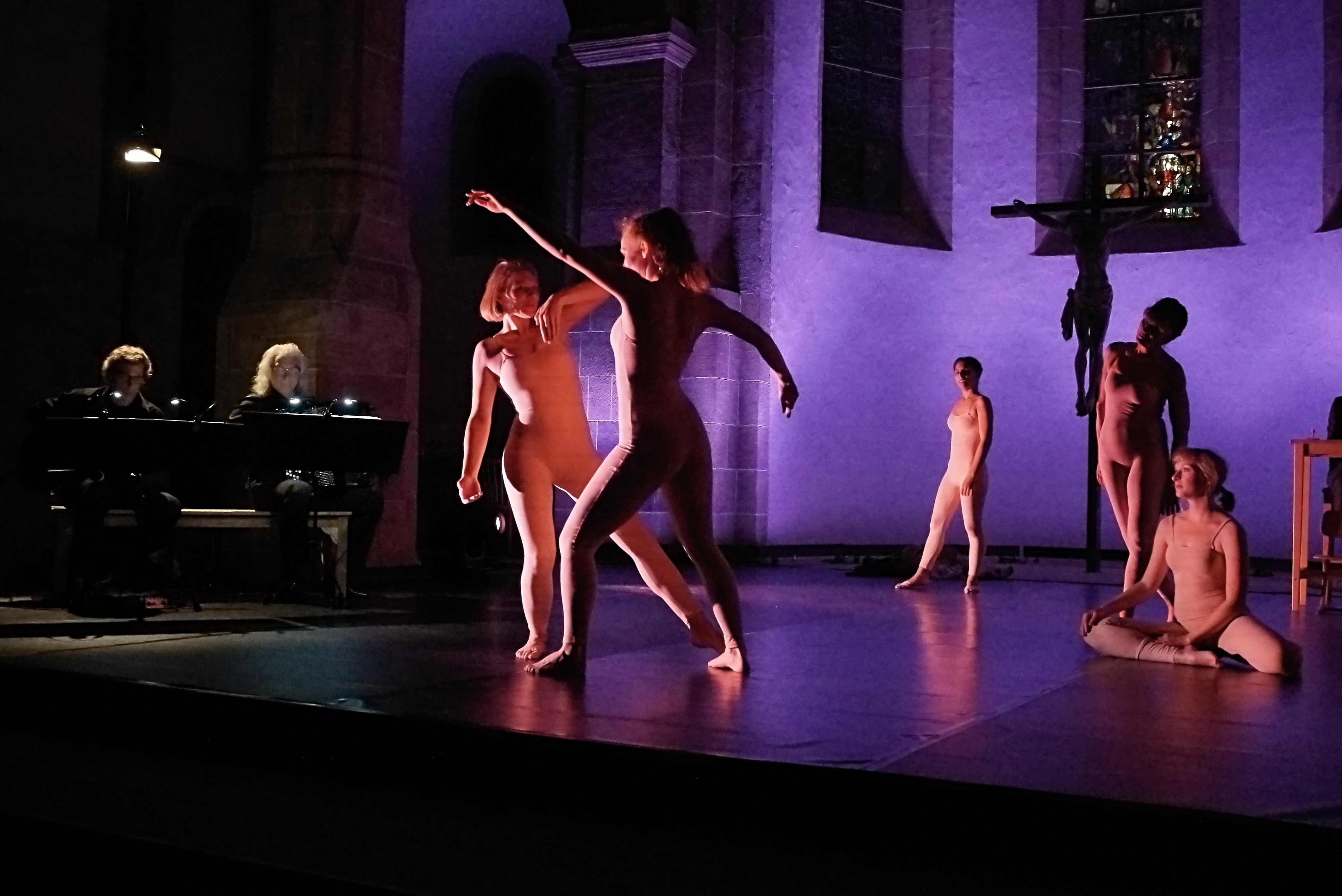 Tanztheater gehört zu den Höhepunkten bei der Reihe „Leere Martinskirche“. Bild: Heiden/A