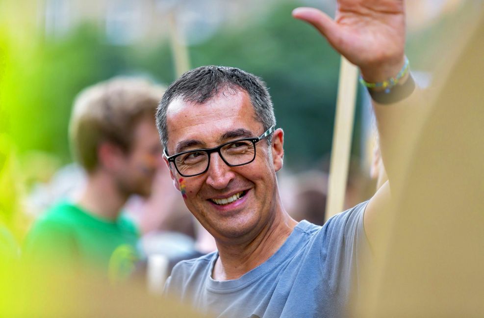 Erstes Bundestagsdirektmandat für die Grünen in Stuttgart: Cem Özdemir.
Foto: imago images/Arnulf Hett..