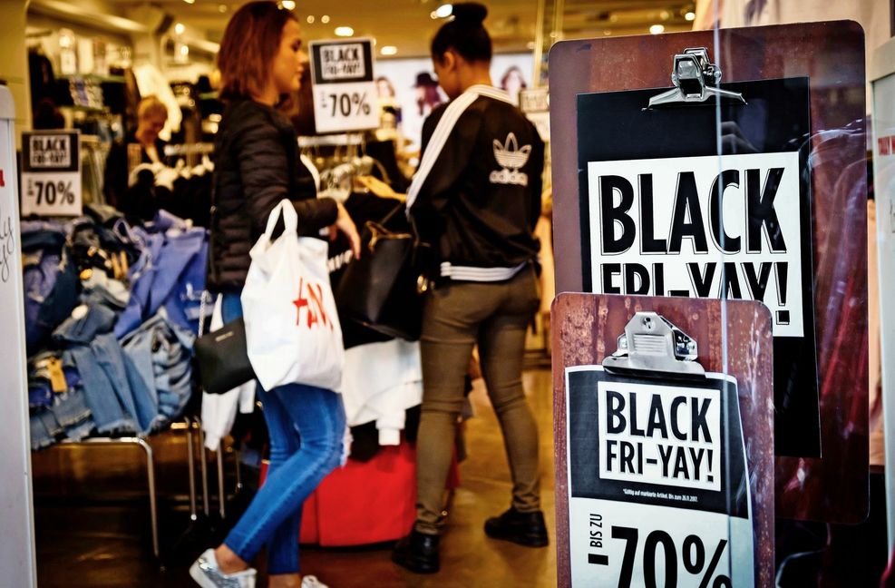 Fällt der Black Friday dieses Jahr kleiner aus? Bild: Lichtgut/Achim Zweygarth