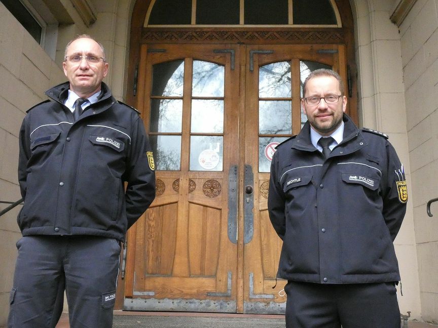Erster Polizeihauptkommissar Frank Bechtle (rechts) und Polizeihauptkommissar Holger Hertkorn