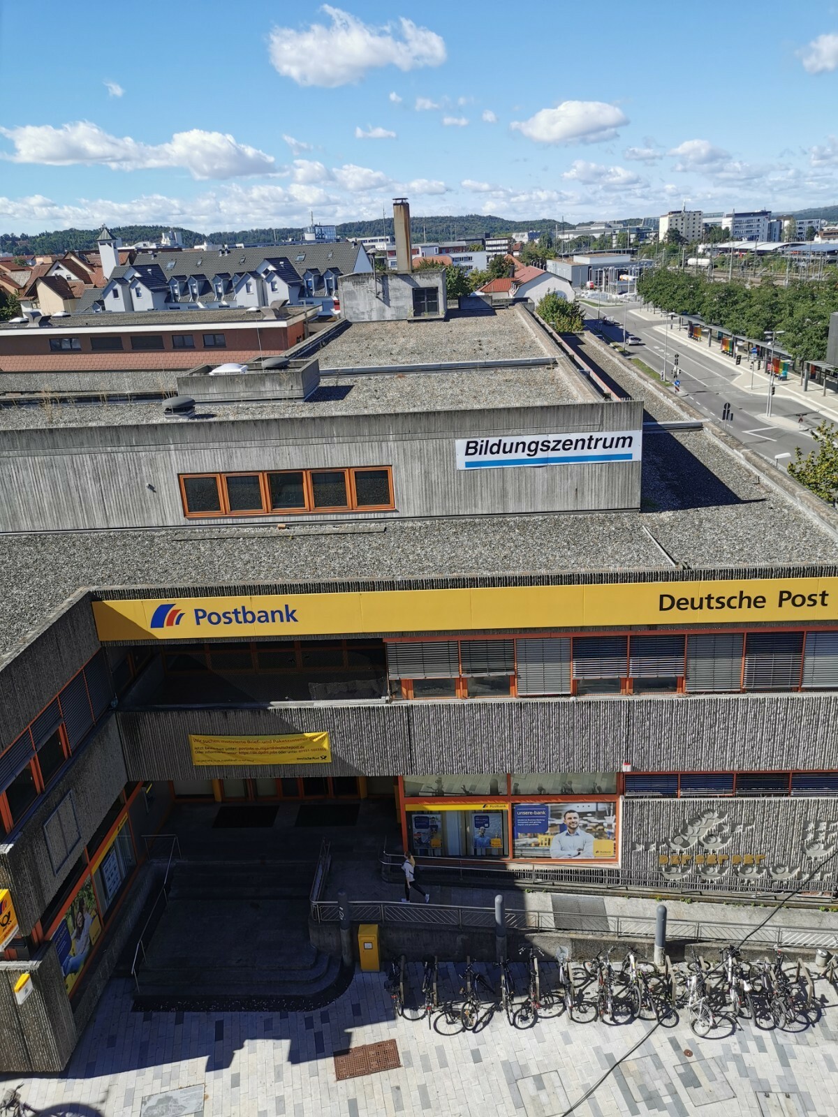 Die Tage des Post-Gebäudes sind gezählt. Was auf diesem Areal entstehen soll, darf in den kommenden Wochen der Bürger maßgeblich mitentscheiden.  Bild: Hamann