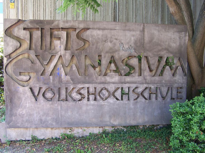 Das Stiftsgymnasium feiert am Wochenende sein 50-jähriges Bestehen. Bild: Archiv