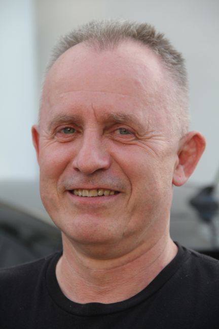 Peter Schmidl ist ein bunter Hund in der Squash-Szene. Bild: Oberdorfer