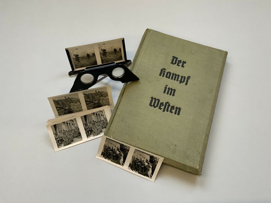 Der Bildband zum Frankreich-Feldzug und die dazugehörende 3D-Brille. Bild: Stadtmuseum