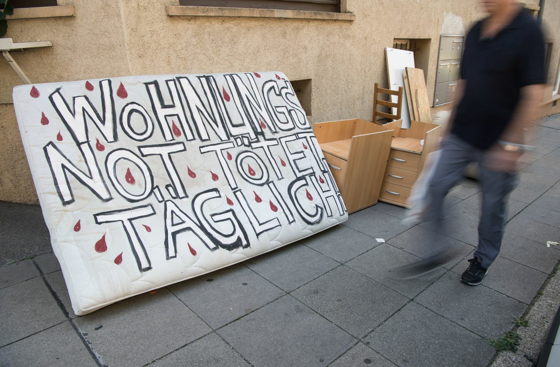 Anonymer Protest: Die Wohnungsnot treibt gerade auch in Stuttgart viele Menschen um. Foto: dpa/Marijan Murat