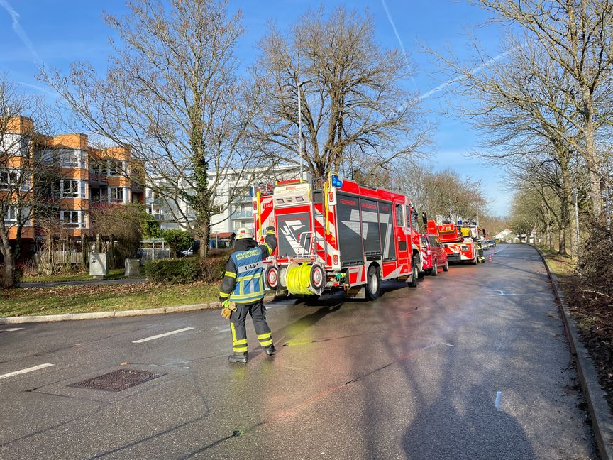 Am Freitagmittag musste die Sindelfinger Feuerwehr im Hinterweil ausrücken. Bild: SMG/Dettenmeyer