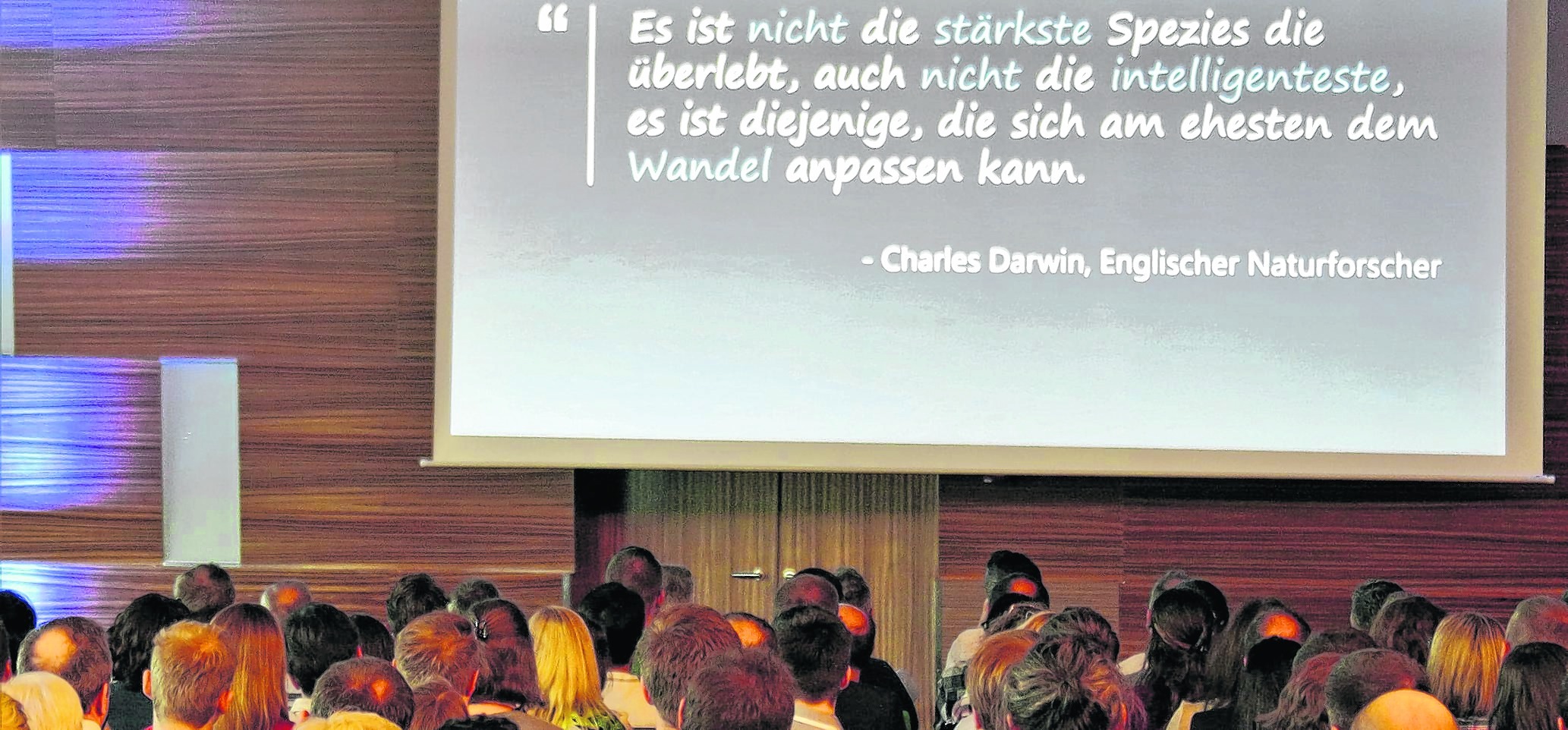 Rund 300 Mitarbeiterinnen und Mitarbeiter trafen sich am 21. und 22. Juni in Frankfurt, um sich zum Thema „Digitale Transformation“ auszutauschen und die gemeinsamen Erfolge des vergangenen Jahres zu feiern.