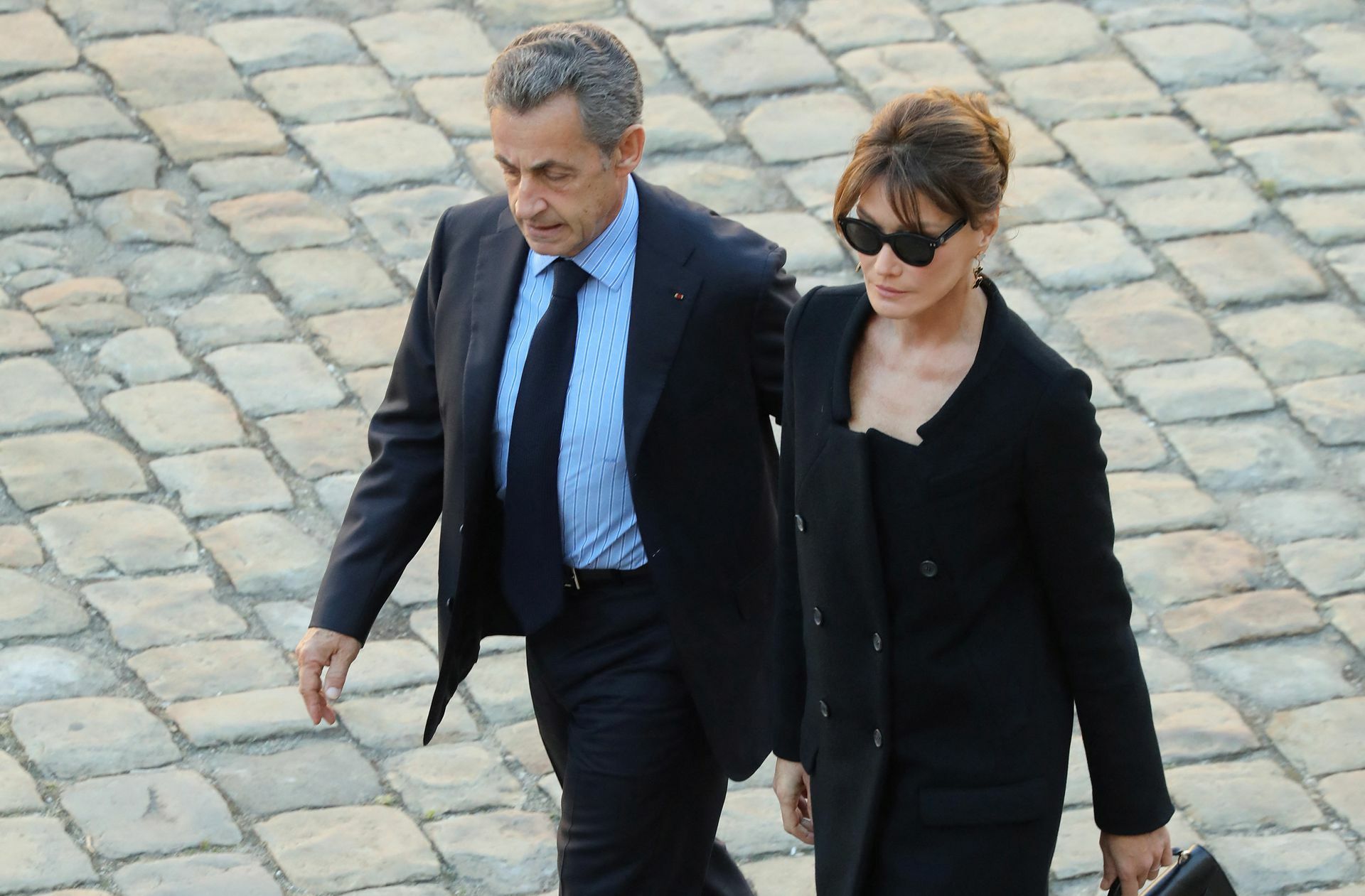 Für großes Aufsehen sorgte 2007 die Beziehung zwischen dem damaligen französischen Präsidenten Nicolas Sarkozy und der italienischen Sängerin Carla Bruni.
 Foto: AFP