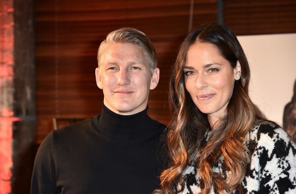 Ex-Fußballnationalspieler Bastian Schweinsteiger ist seit 2016 mit der serbischen Tennisspielerin Ana Ivanović verheiratet.
 Foto: www.imago-images.de