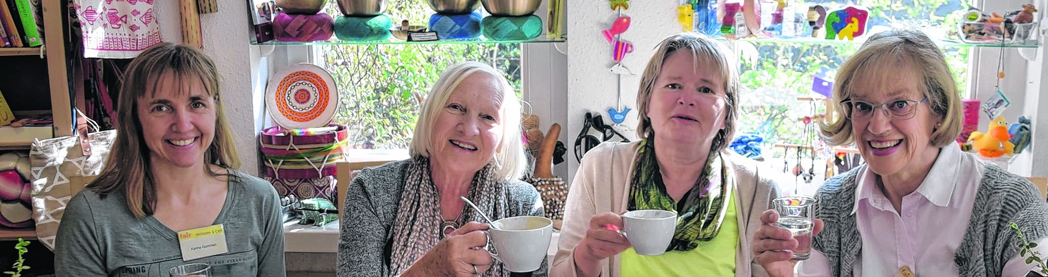 Gemeinsam einen Kaffee trinken und nette Gespräche führen: Karina Gummert, Brigitta Mozer, Christina Pliefke und Ilsedore Saegner (von links). Bilder: Krauter