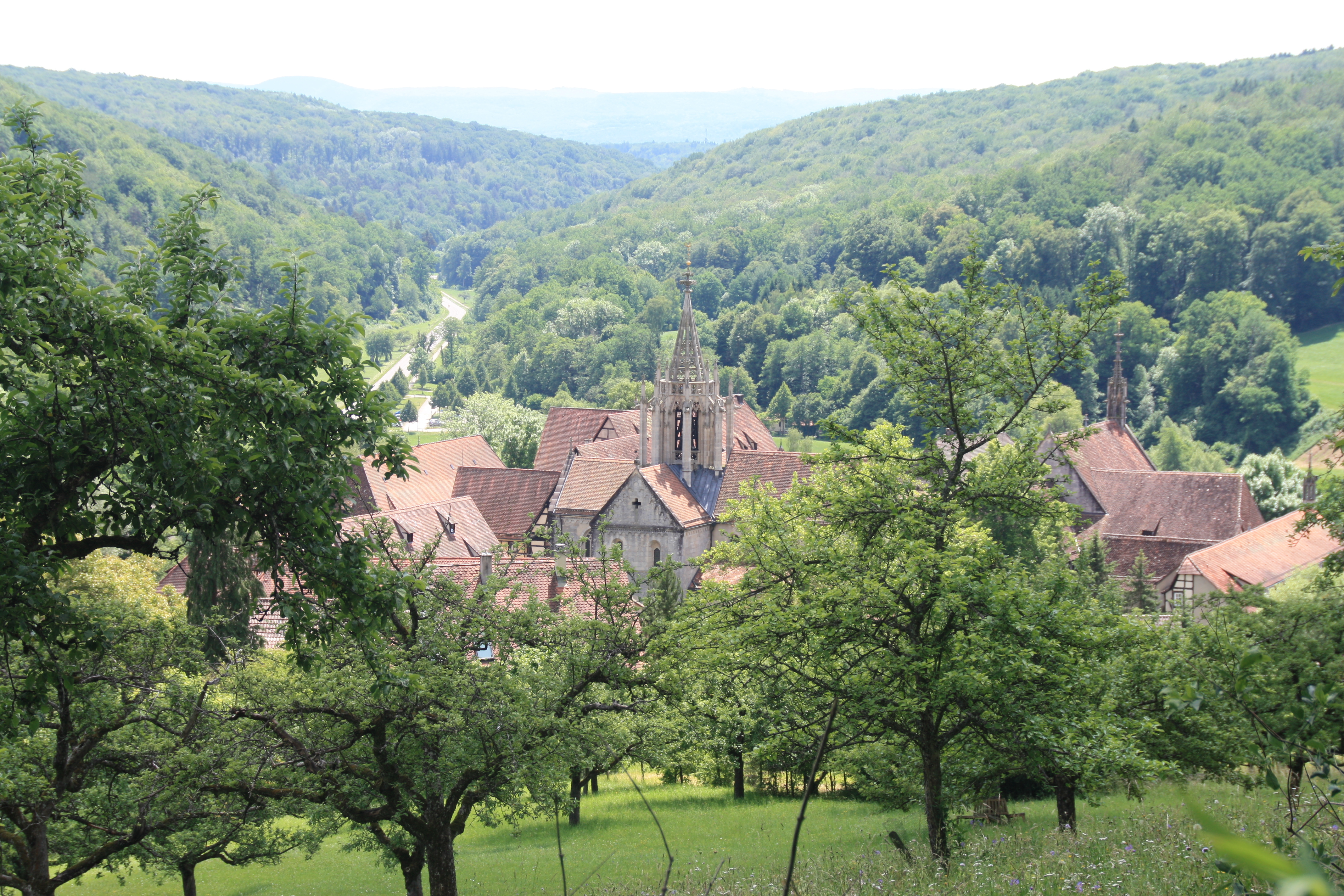 Sitz des Naturparkzentrums: das malerische Bebenhausen im Herzen des Schönbuchs. Bild: Jung