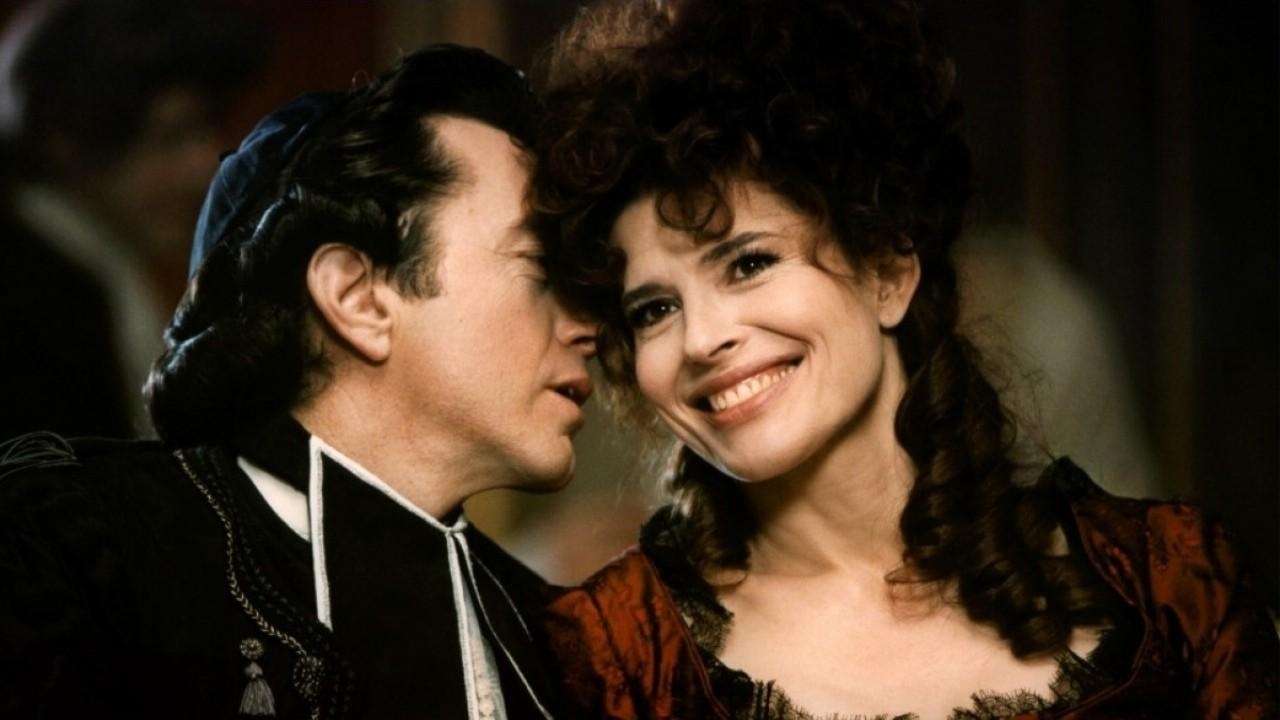 Am Hof von Ludwig XVI. gelten eigene Regeln. In „Ridicule – Von der Lächerlichkeit des Scheins“ ist immerhin Fanny Ardant zu sehen.   Bild: z