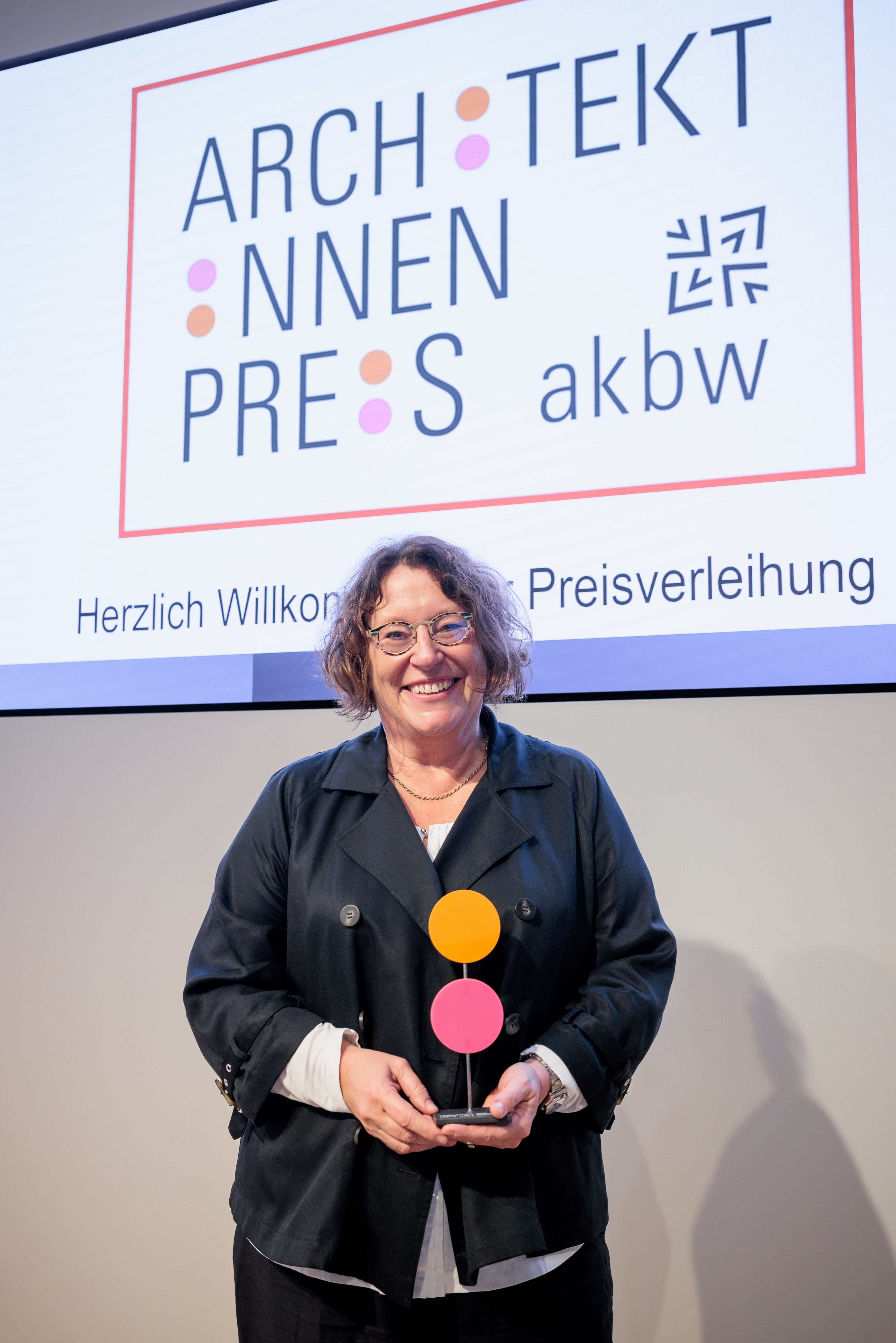 Böblingens Baubürgermeisterin Christine Kraayvanger gehört zu den ausgezeichneten Architektinnen.    Bild: Jan Potente/AKBW