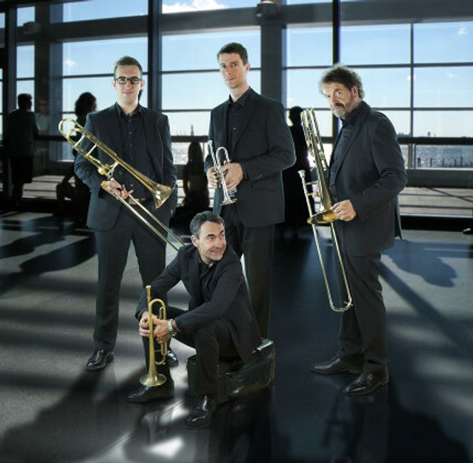 Das Stuttgart Brass Quartett spielt am Samstag, 31. Dezember beim Silvesterkonzert in der Martinskirche.   Bild: z