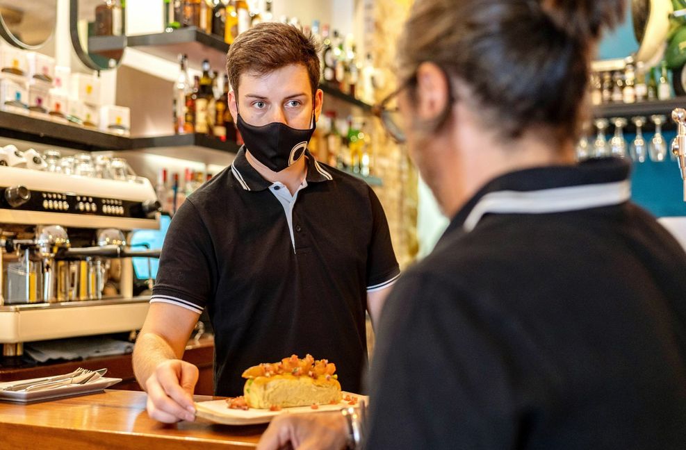 Besonders betroffen vom Fachkräftemangel ist die Gastronomie. In der Branche wird bereits über einen zusätzlichen Ruhetag nachgedacht.