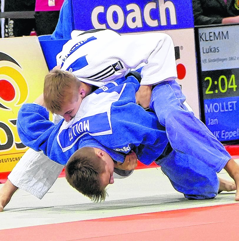 Bronzemedaille in der Slowakei: Jetzt winkt Lukas Klemm (oben) auch ein Start bei der Europameisterschaft.  Bild: Vilz