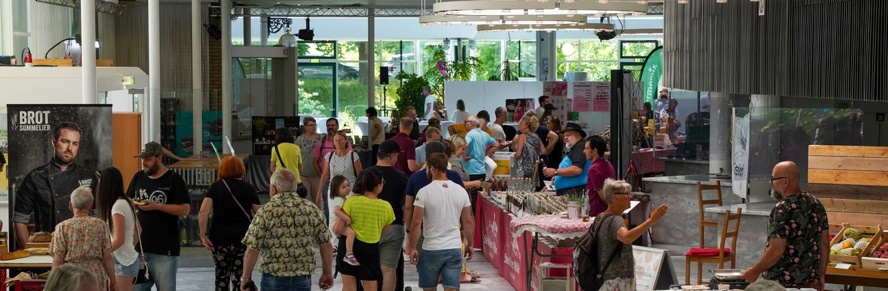 Über 60 Händler präsentierten ihre Produkte bei den "Genusswelten" am Wochenende in der Stadthalle Sindelfingen. Bild: Dettenmeyer