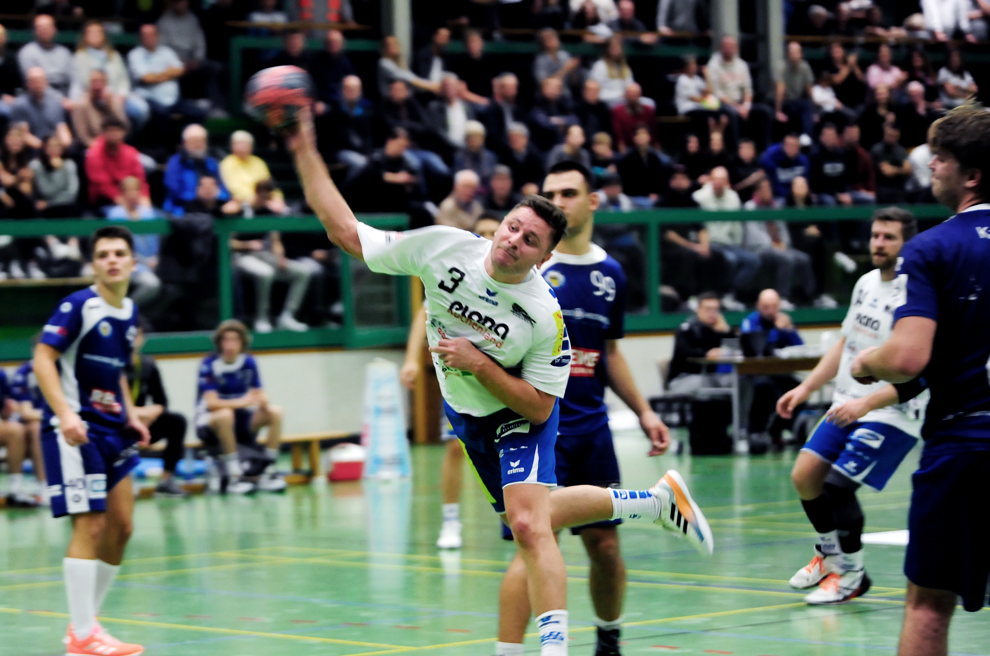 Für den Sindelfinger Marc Petri ist es das letzte Spiel in der Sommerhofenhalle. Bild: photostampe