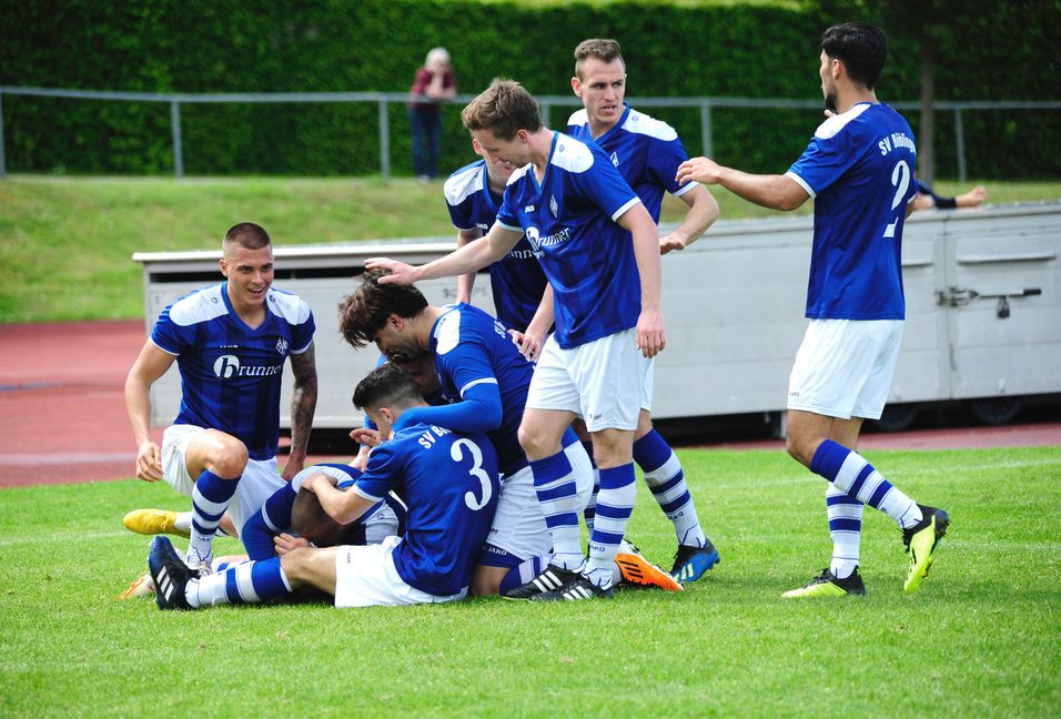Böblinger Jubel nach dem 3:1 kurz vor der Pause. Bild: photostampe