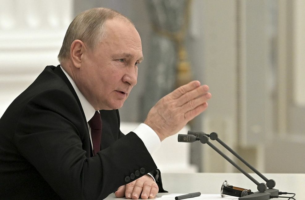 Der russische Präsident Wladimir Putin spricht während einer Sitzung des Sicherheitsrates im Kreml.