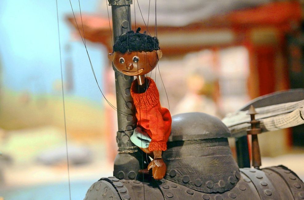 Ist das Kinderbuch „Jim Knopf“ wegen seiner stereotypen Darstellung rassistisch?