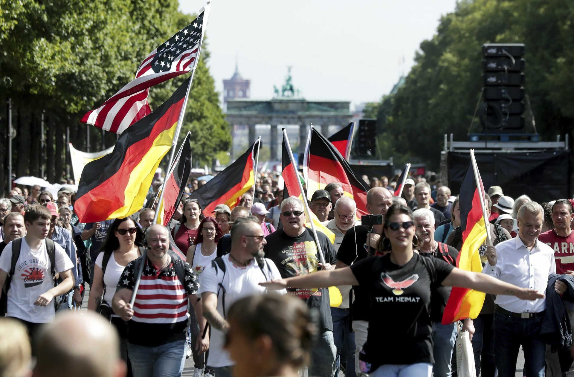 Tausende Menschen hatten in Berlin gegen die Corona-Politik der Bundesregierung demonstriert.