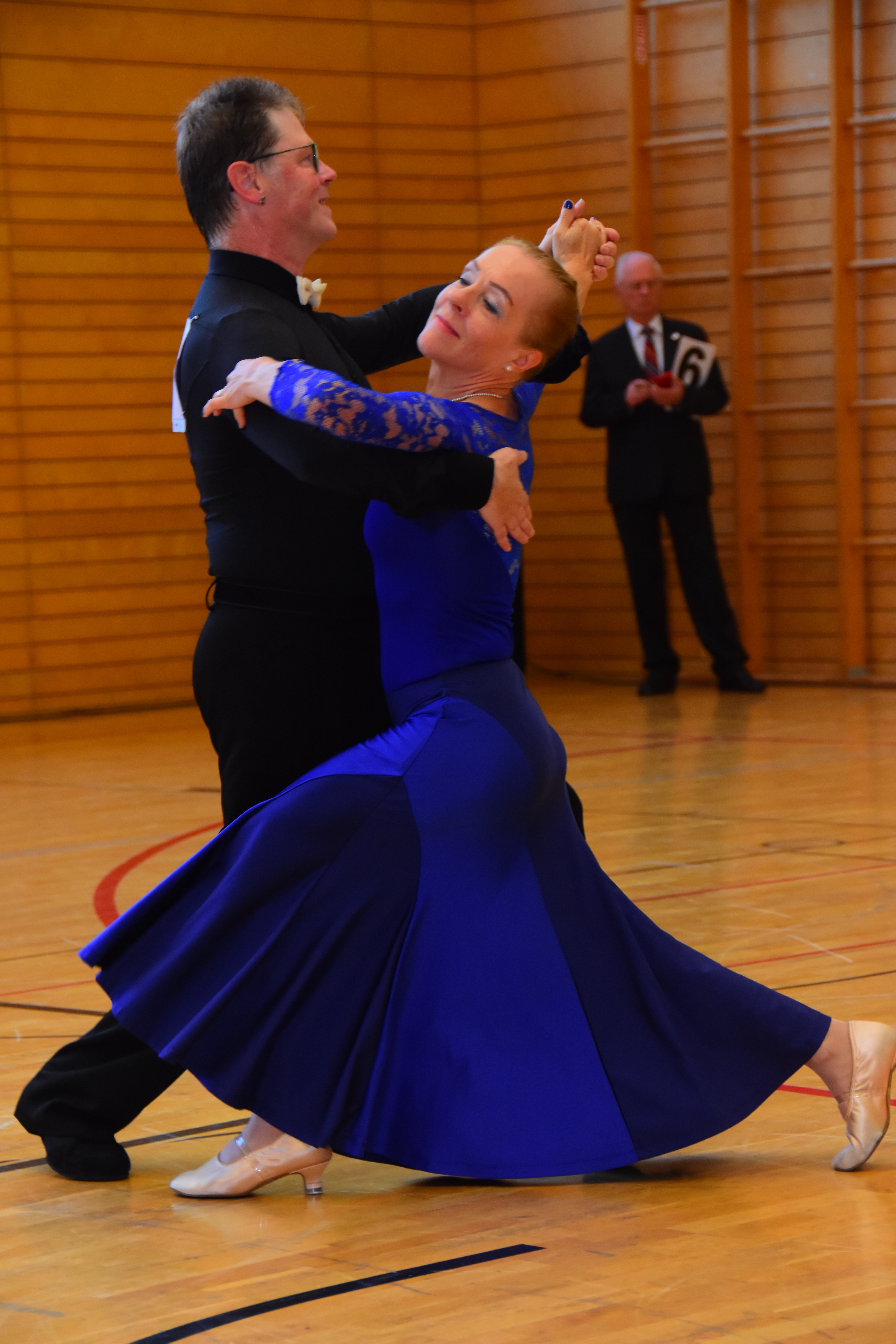 Elegant: Eva Rott und Dr. Rolf Nothhelfer-Richter.Bild: Butenschön