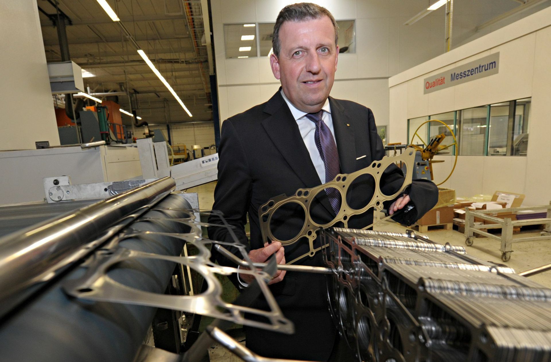 Seit 1997 arbeitet promovierte Jurist Stefan Wolf bei dem Dettinger Automobilzulieferer Elring-Klinger, wo er zum Vorsitzenden der Aktiengesellschaft aufstieg, die weltweit rund 10 000 Mitarbeiter beschäftigt. Foto: dpa