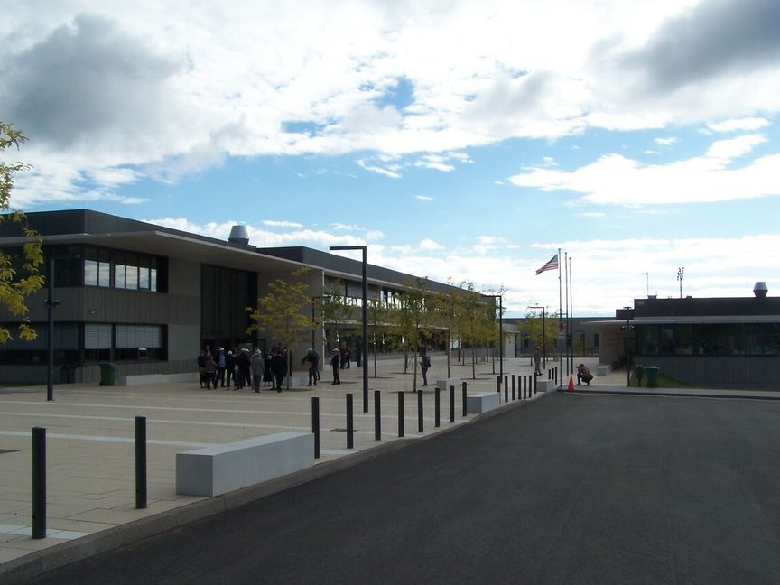 2015 ist das neue Schul-Campus eingeweiht worden. Rund 65 Millionen Euro hat die US-Army für diesen Bau investiert. Bild: Jung/Archiv