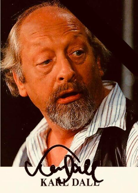 Im Böblinger Restaurant Reussenstein hängt eine Autogrammkarte von Karl Dall, der häufig in Böblingen zu Gast war. Bild. z