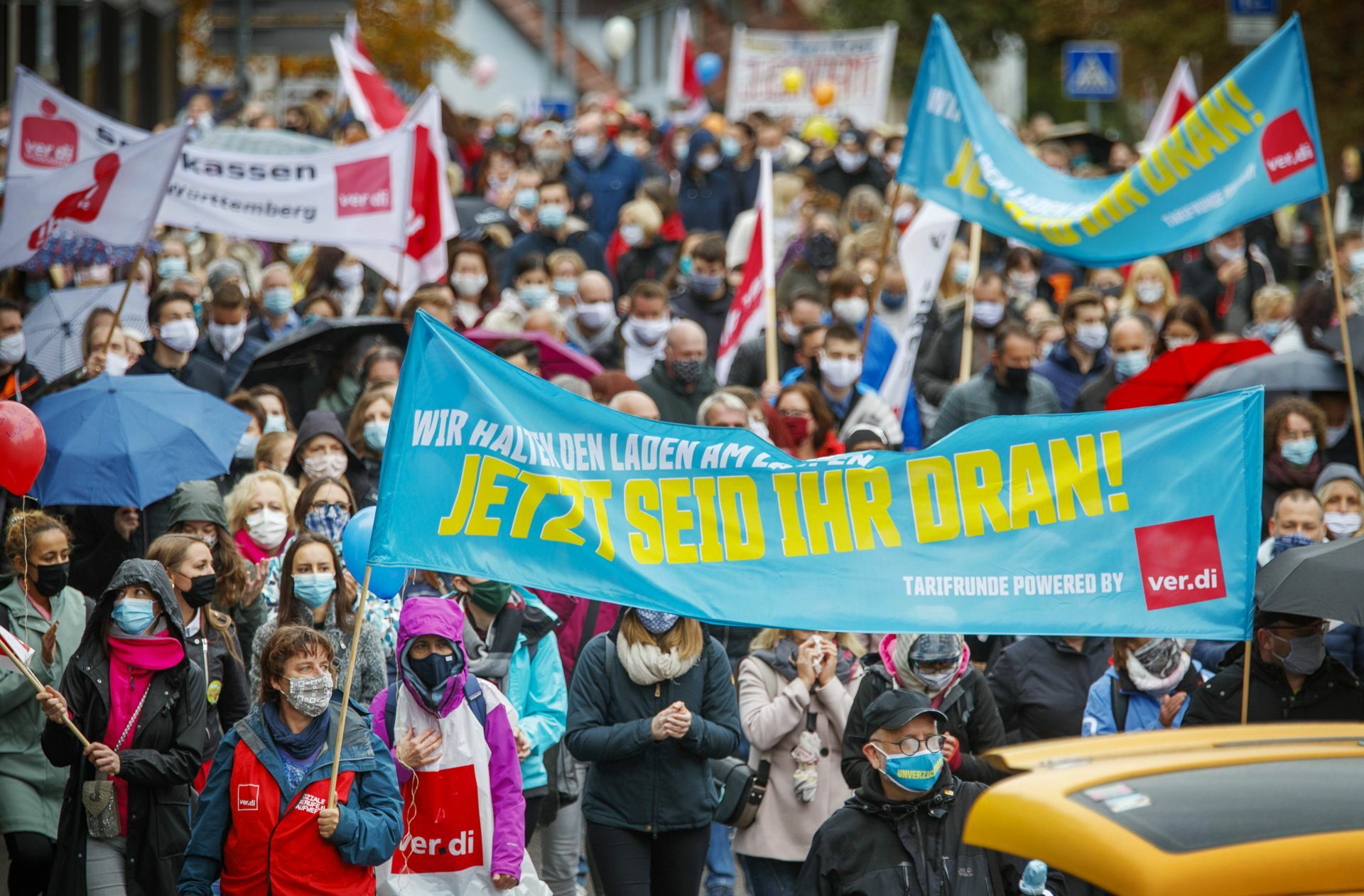 Auch unter Corona-Bedingungen mobilisiert Verdi die Belegschaften – wie  hier in Waiblingen.