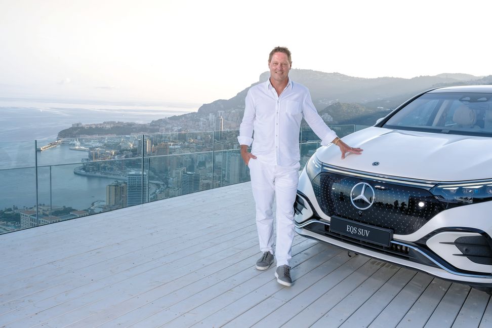 Auftritt in Nizza: Chefdesigner Gorden Wagener zeigt Produktneuheiten und Zukunftsvisionen, die den Mythos Mercedes-Benz prägen und Begehrlichkeit wecken sollen. Bild: z