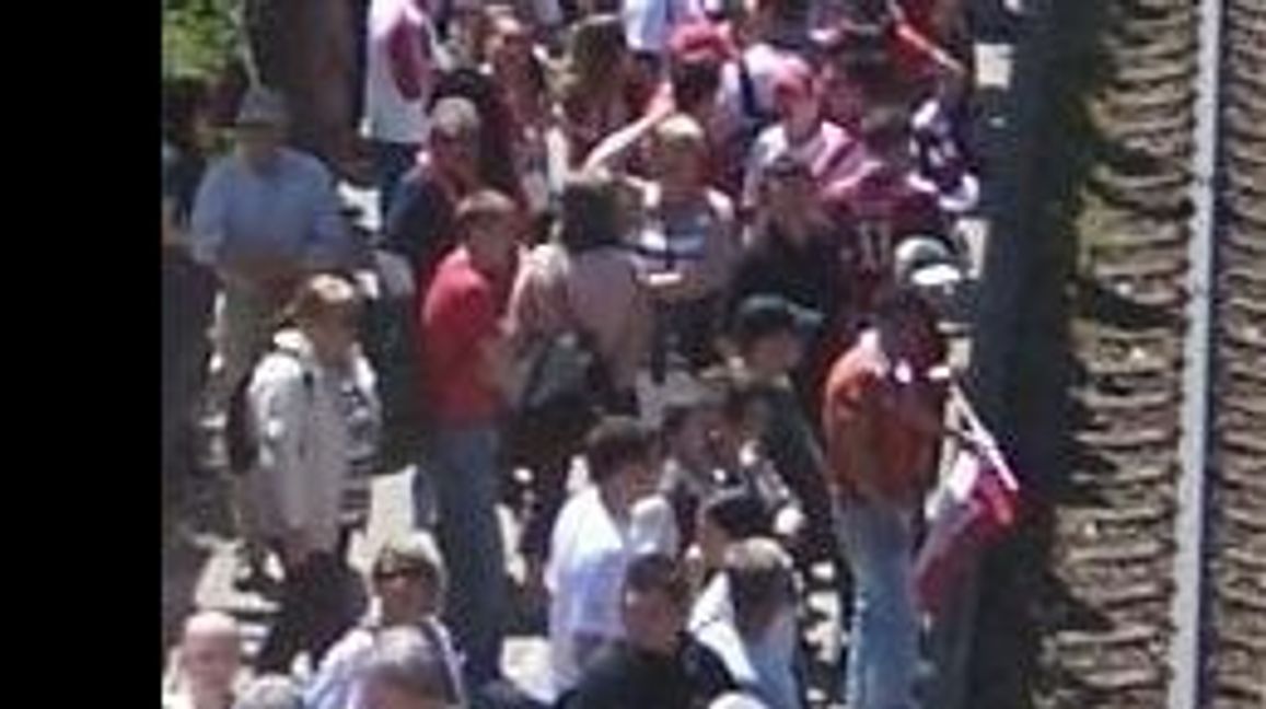 Damals wars: So viele Trikots wie am 19. Mai 2007 hat der S-Bahnhof Goldberg nie mehr gesehen. Bild: Wegner/A