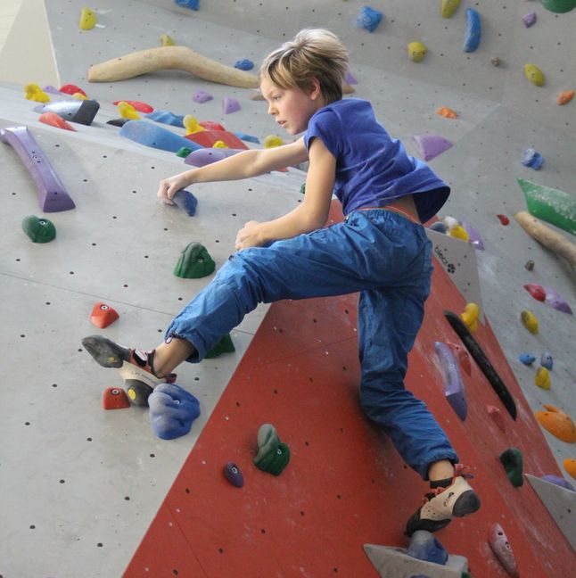 Luis Kraft bei der Kletterpartie.Bild: Oberdorfer