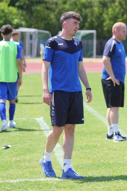 Vor dem entscheidenden Spiel gegen Balingen war SVB-Coach Johannes Pfeiffer die Anpannung noch anzusehen. Bild: Oberdorfer