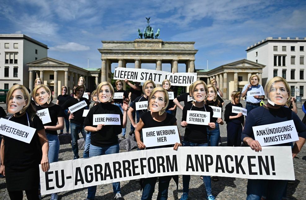 Landwirtschaftsministerin Julia Klöckner (CDU) will einen Kompromiss mit ihren Kollegen aus 26 Ländern aushandeln.