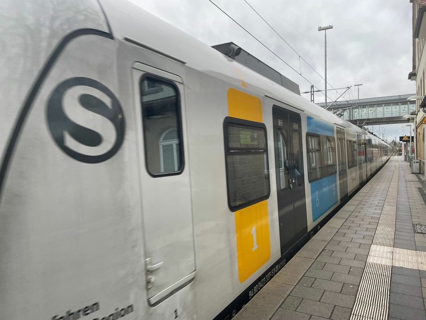 Die S60 fährt stündlich zur Minute .07 vom Sindelfinger Bahnhof. Allerdings zunächst nur bis Freitag, jeweils bis 20 Uhr.