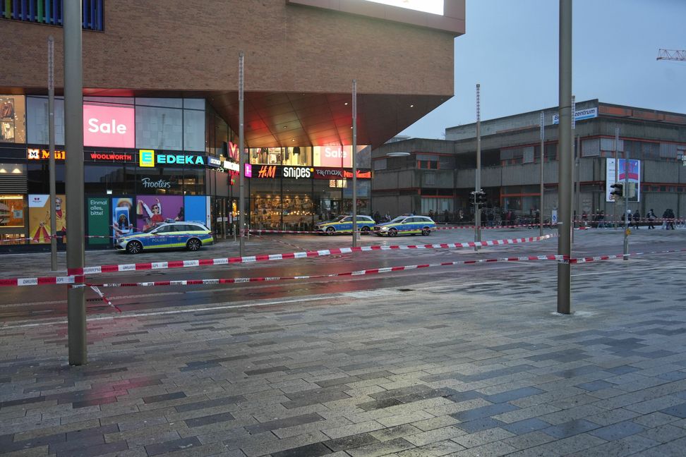 Das Gebäude ist abgesperrt. Bild: SDMG/Dettenmeyer