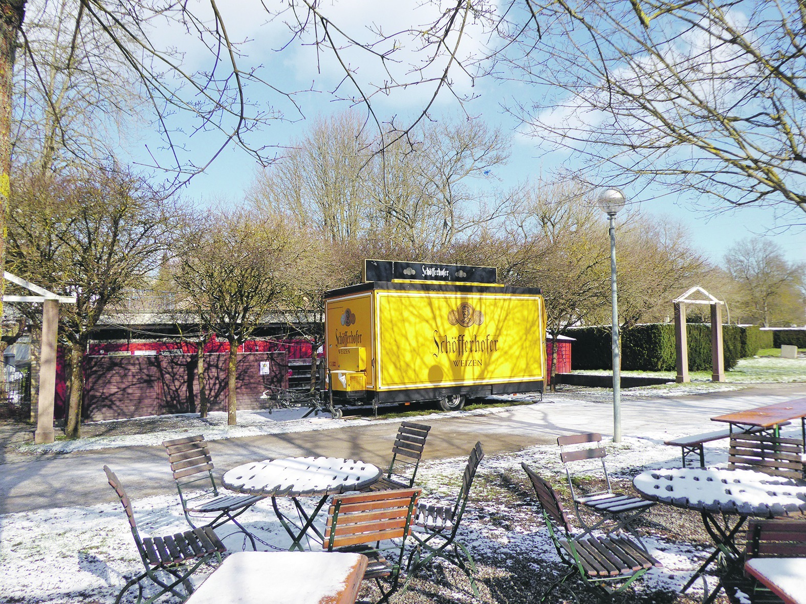 Wegen des Wintereinbruchs ist die Eröffnung des Café Wies’n im Sindelfinger Sommerhofenpark auf Samstag, 23. März, verschoben worden. Bild: P. Bausch