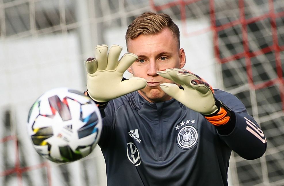 Die Kugel im Blick: Bernd Leno ist für die Nationalelf in Stuttgart am Ball