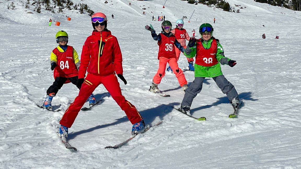 Pizza und Pommes, also bremsen und Gas geben, im Berwanger Schnee. Bilder: z