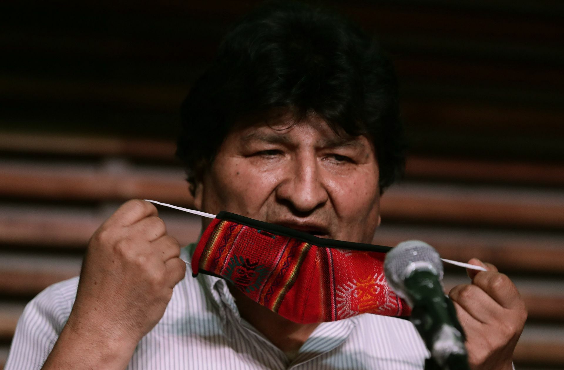 Morales kommentiert das Geschehen aus dem Exil heraus.