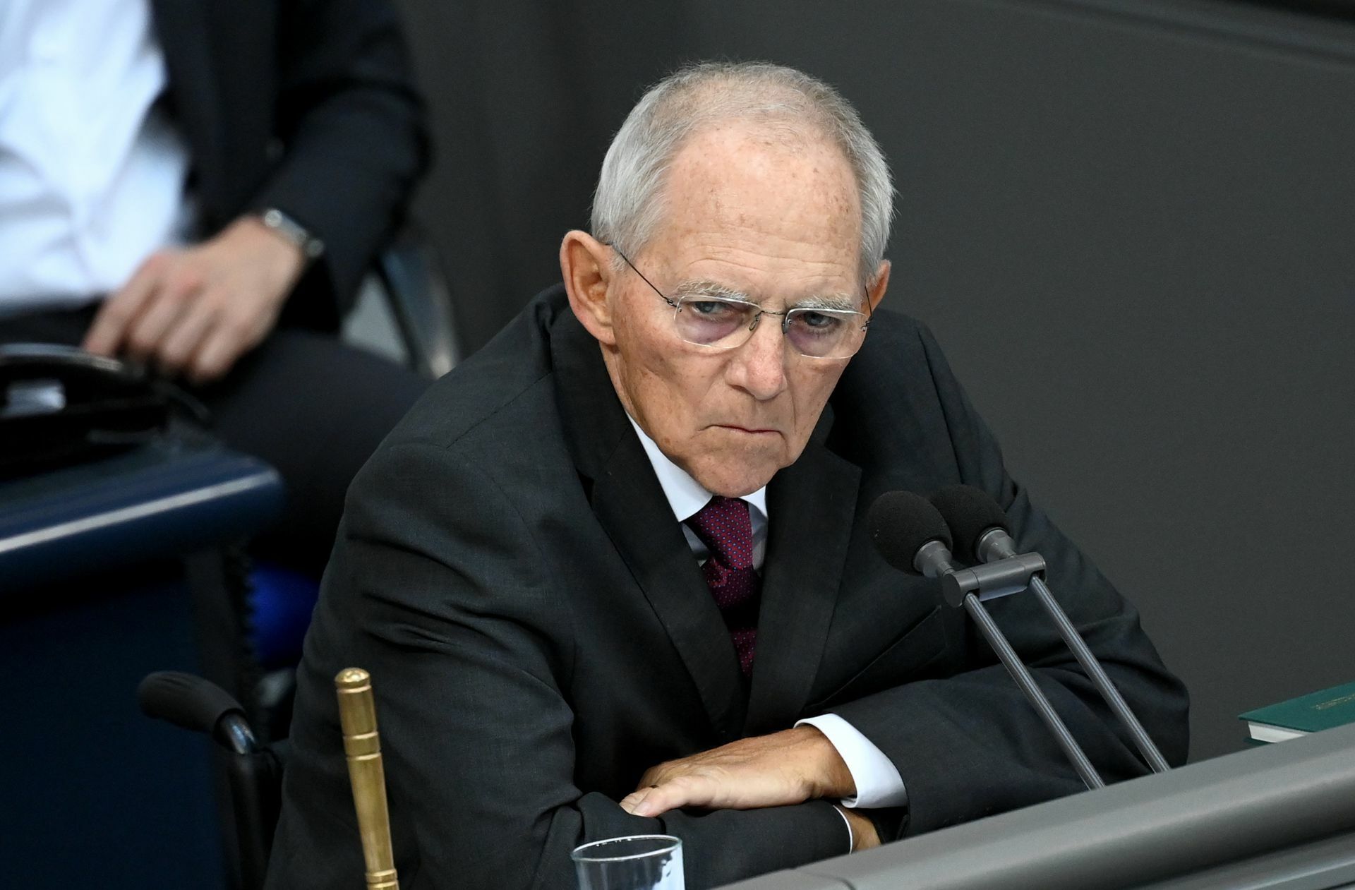 Bundestagspräsident Wolfgang Schäuble (CDU) will ebenfalls die Rolle des Parlaments in der Pandemiebekämpfung wieder stärker in den Vordergrund stellen.