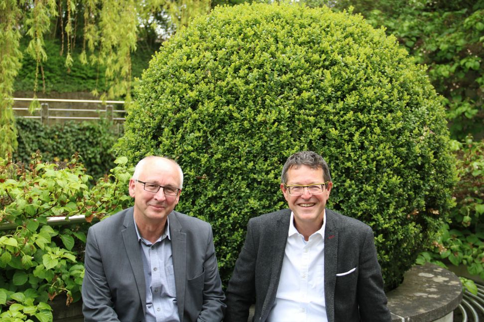 Horst Zecha widmet sich ab Juli 2022 der Sindelfinger Stadtgeschichte des 20. Jahrhunderts und Markus Nau wird dann Leiter des Amts für Kultur. Bild: z