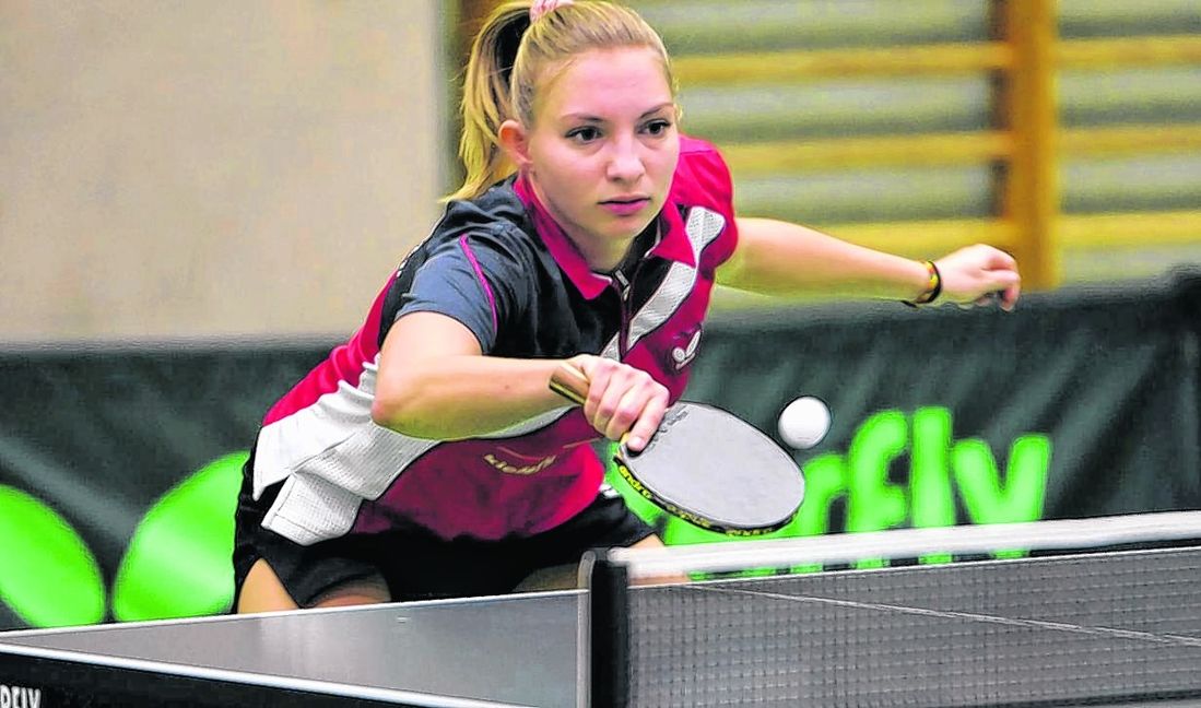 Nathalie Richter ließ am hinteren Paarkreuz gegen Kaiserslautern nichts anbrennen. Der VfL Sindelfingen gewinnt das Spitzenspiel deutlich mit 8:2. Bild: automotorart