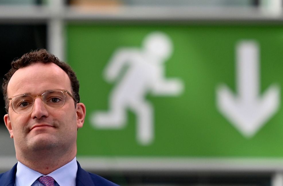 Bundesgesundheitsminister Jens Spahn will mit viel Geld die Behörden verstärken.