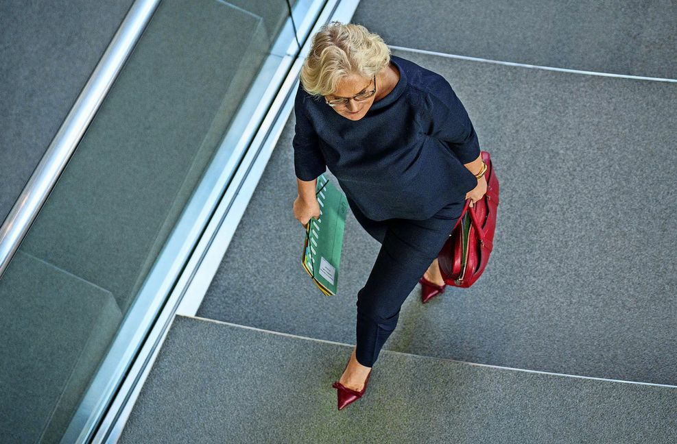 Christine Lambrecht kämpft für eine bessere Ausstattung der Truppe, manchmal fehlt es ihr an Fingerspitzengefühl.