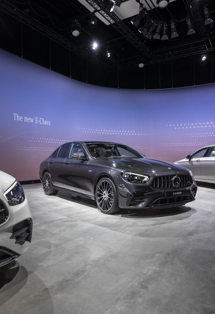 Die neue Mercedes-E-Klasse gibt es in sieben Plug-in-Hybrid-Varianten. Und mit elektrifizierten Vierzylinder-Motoren.