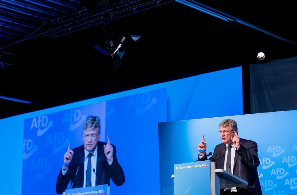 Bundessprecher Jörg Meuthen hält auf dem AfD-Parteitag eine regelrechte Wutrede.